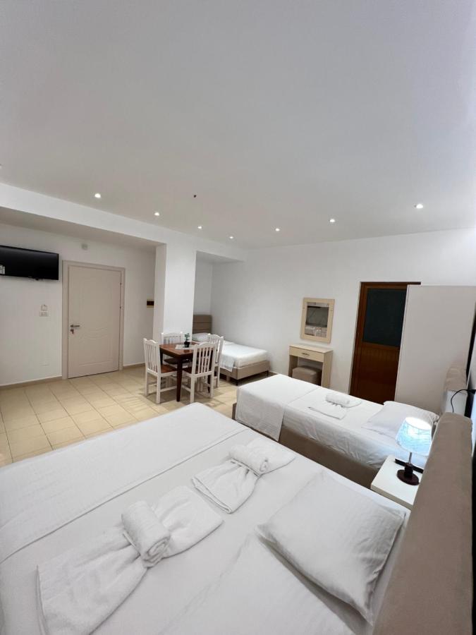 Hotel Moscopole Ksamil Exterior photo